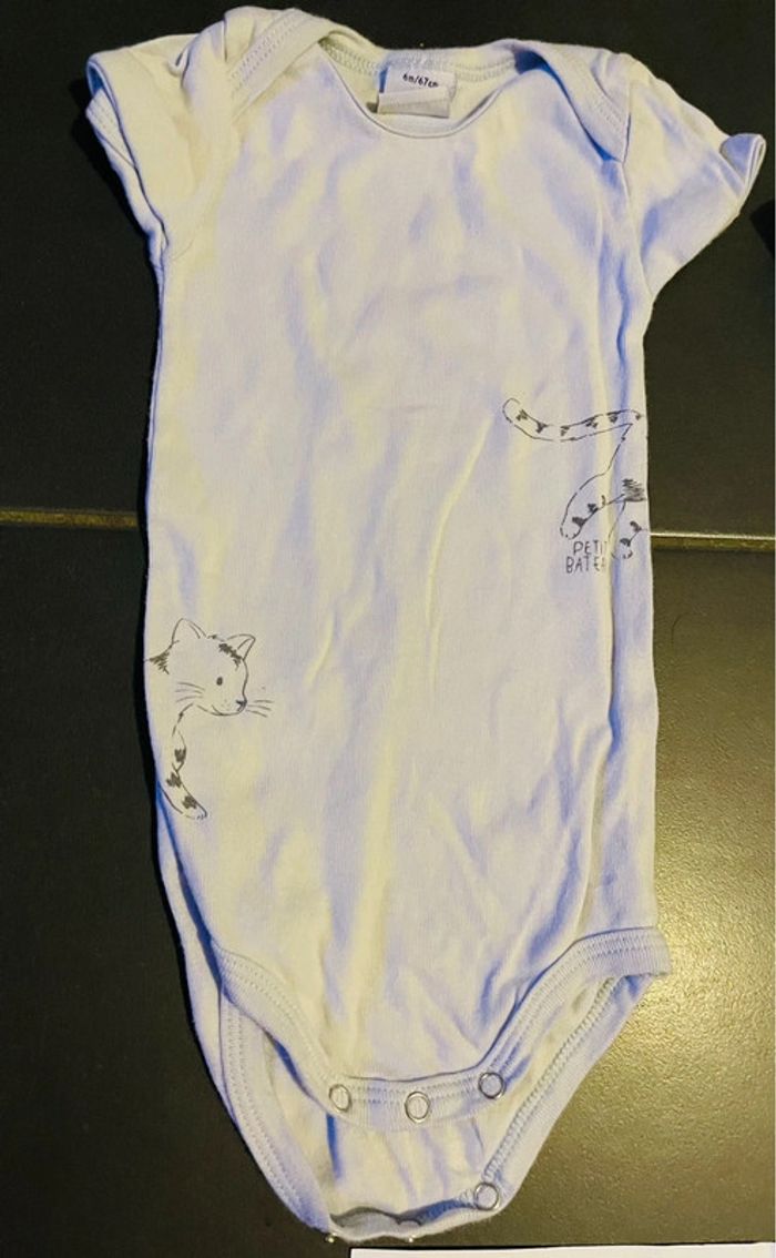2 bodies manches courtes 6 mois - photo numéro 2