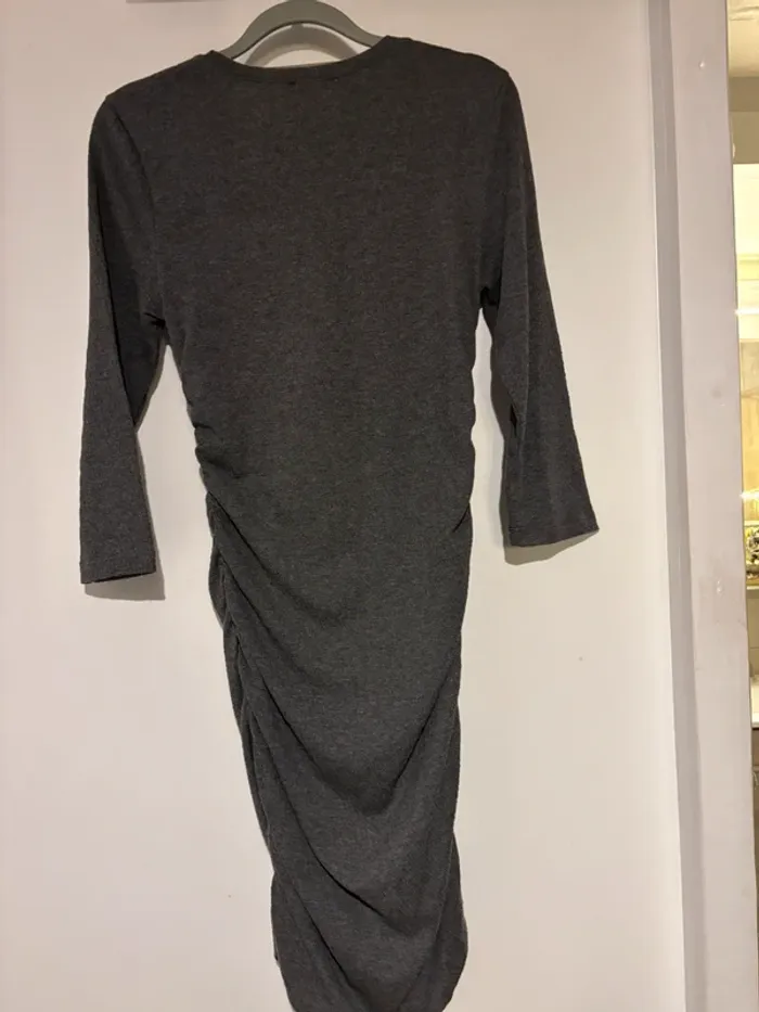 Jolie robe grise, moulante Tally Weil taille 38-M - photo numéro 5