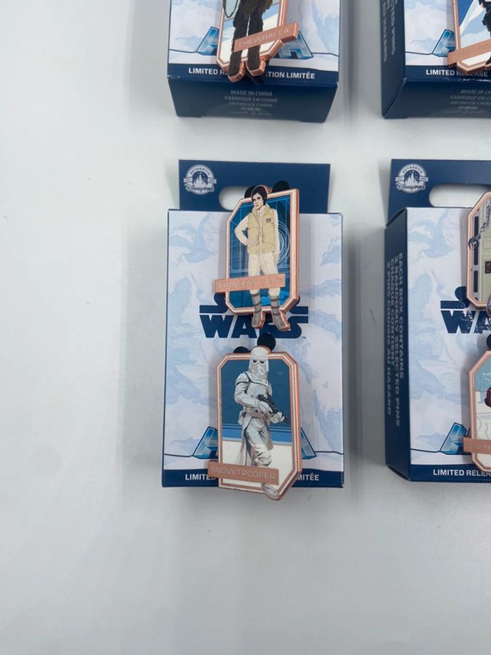 Collection Complète 12 Pin's Star Wars Hoth 2023 Disney Parks édition limitée NEUF - photo numéro 2