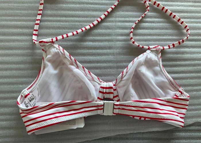 Haut maillot rouge et blanc Freya neuf - photo numéro 5