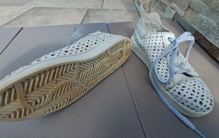 Chaussures légères 33 - photo numéro 6