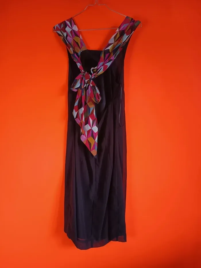 Robe courte. Marque Md'M (A409)