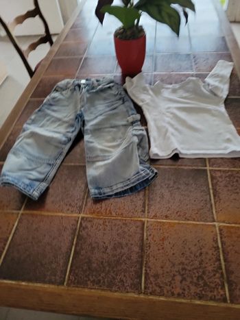 Lot jean et tee shirt manches longues Uni