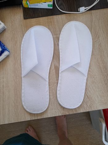🟩Chaussons d intérieur Neuf 41