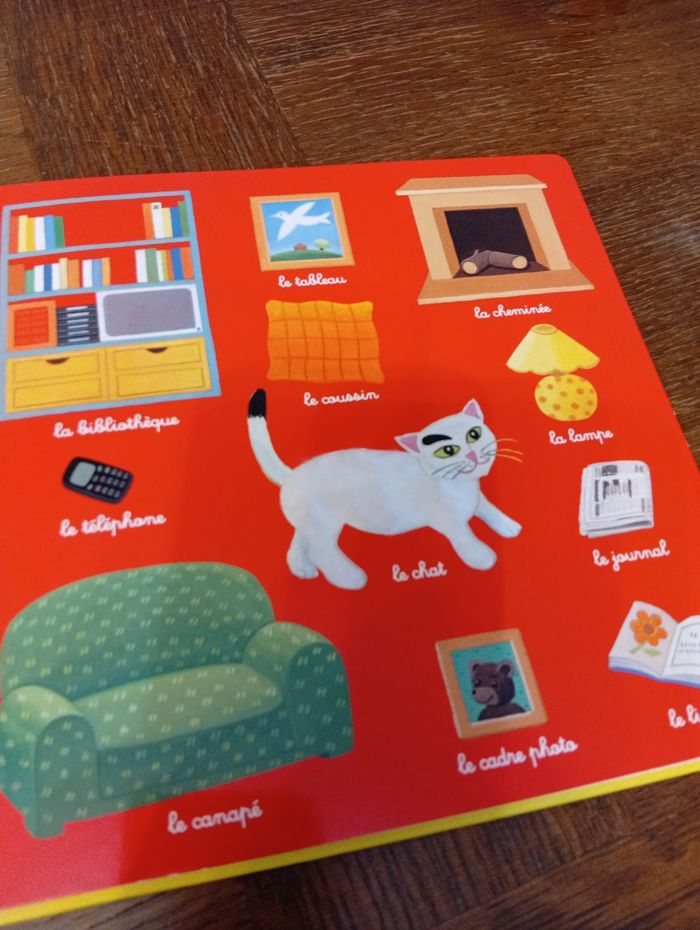 L'imagier à toucher de petit ours brun - photo numéro 3