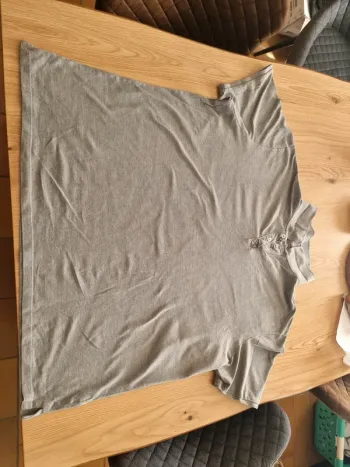 Poli gris