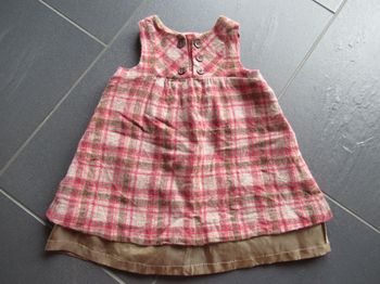 Robe Zara Baby 18 mois + don d'un bavoir