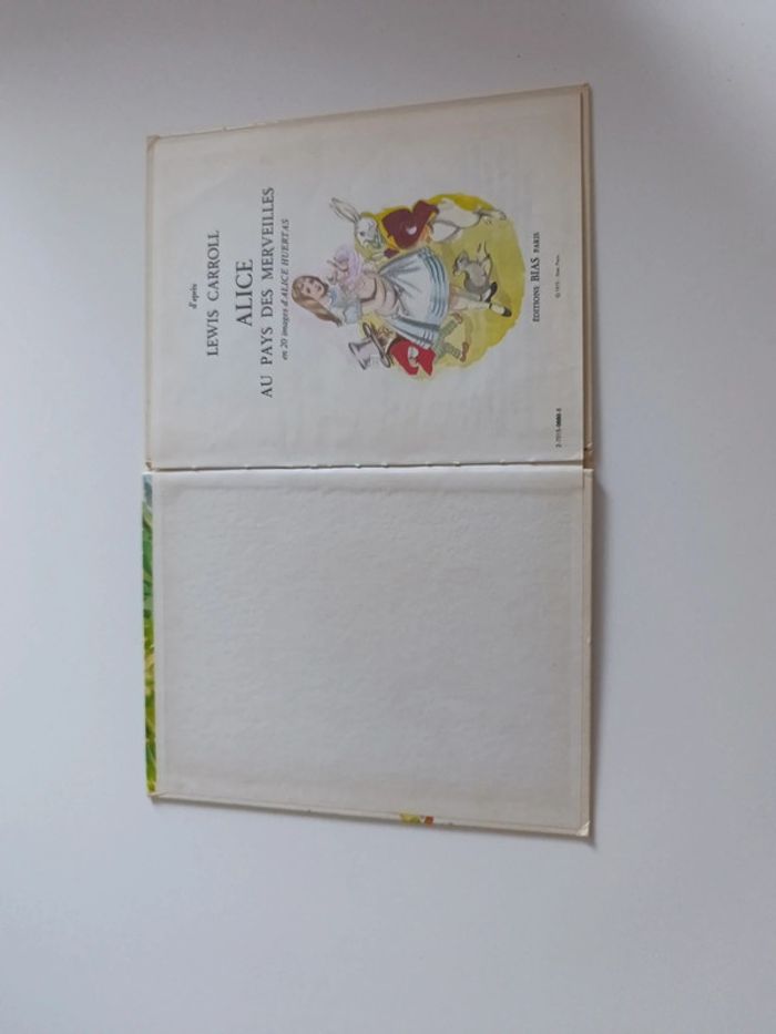 Livre alice au pays des merveilles - photo numéro 5