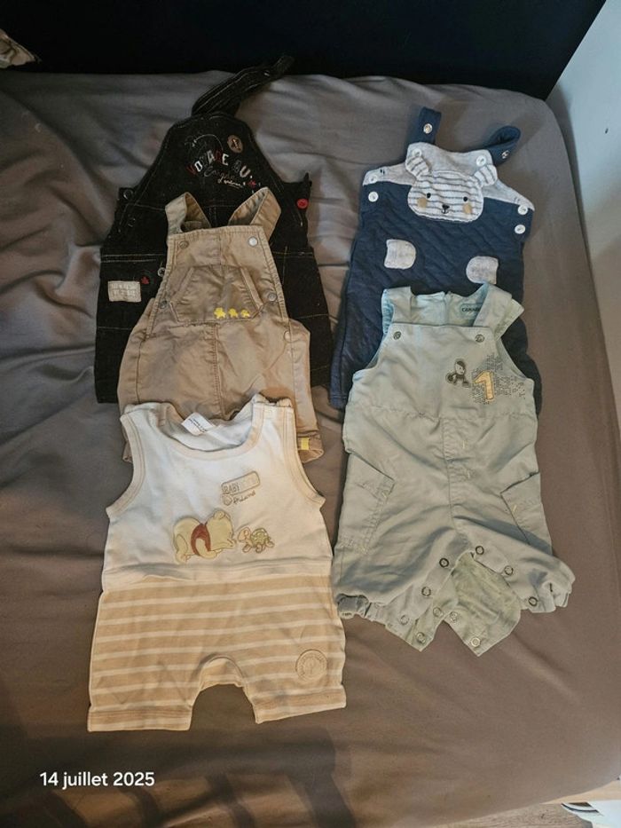 Lot vêtements 1 mois garçon - photo numéro 2