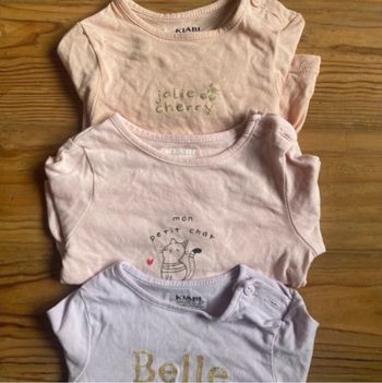 Lot  3 t shirt bébé fille 1 mois (manches longues)