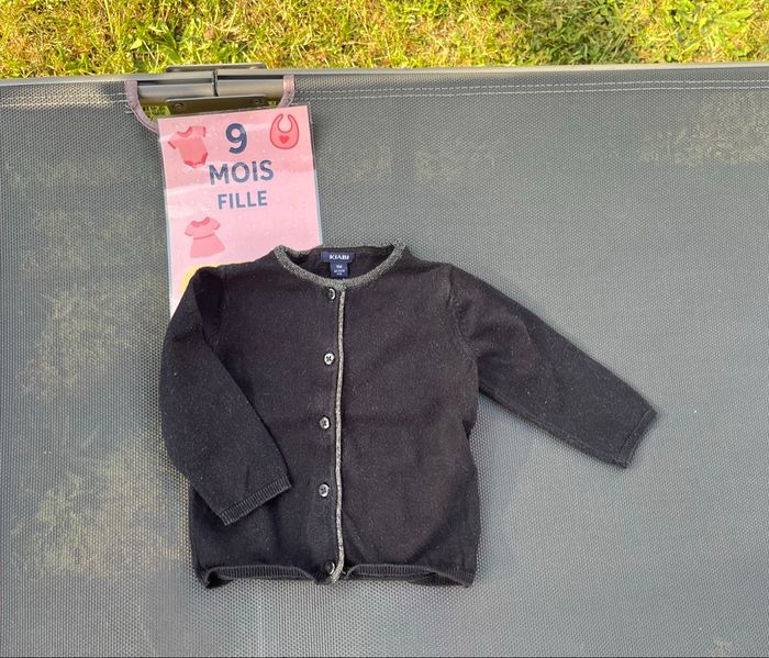 Lot 2 gilets 1 sweat - photo numéro 4