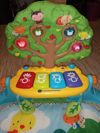 Tapis d'éveil avec piano interactif