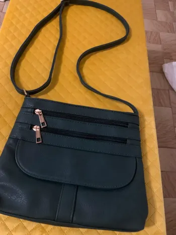 Sac à main vert bouteille lanière réglable