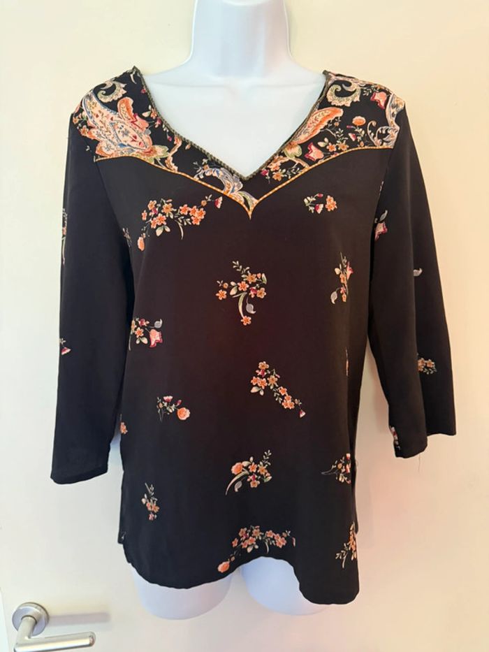 Blouse manches 3/4 noire fleurie Promod