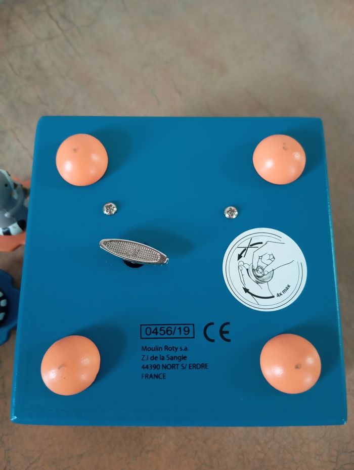 Boite à musique Moulin Roty collection Les Moustaches - photo numéro 5