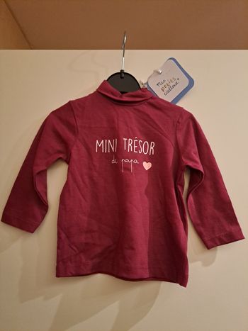 Tee-shirt/sous pull 6M Neuf