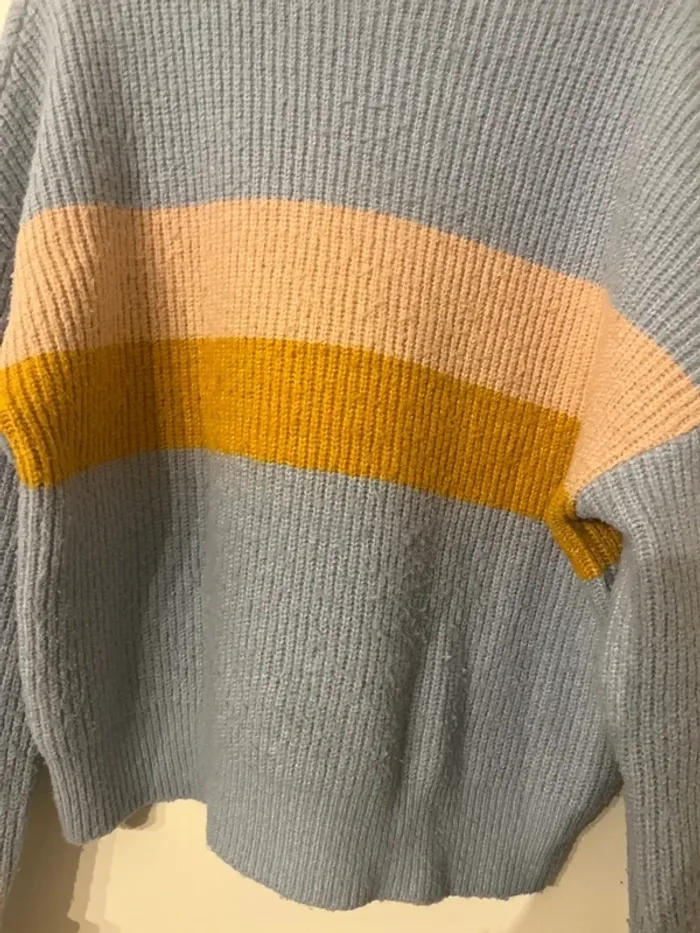 Pull bleu - photo numéro 2