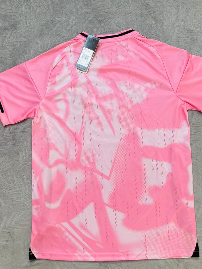 Maillot concept foot Réal Madrid rose taille s - photo numéro 9