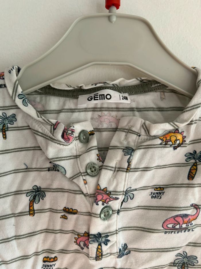 Lot de tshirts - photo numéro 4