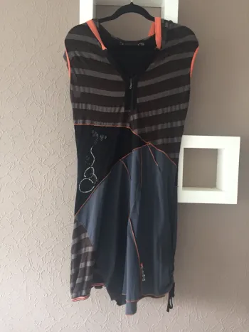 Robe la mode est à vous taille 44