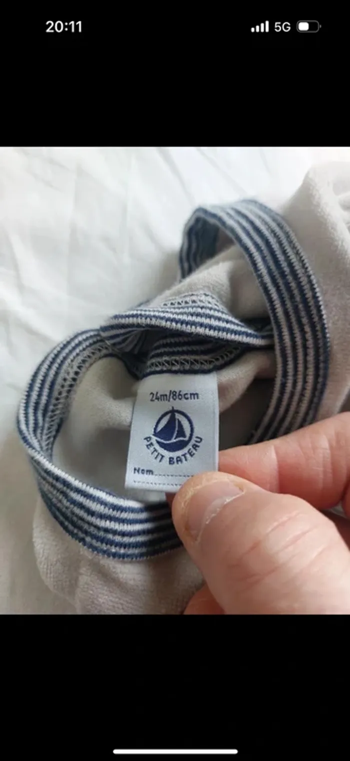 Pyjama Petit Bateau taille 24 mois - photo numéro 3
