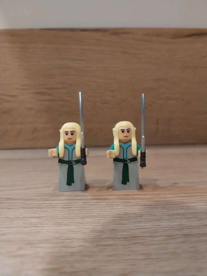 Figurines type lego 2 guerriers elfes seigneur des anneaux
