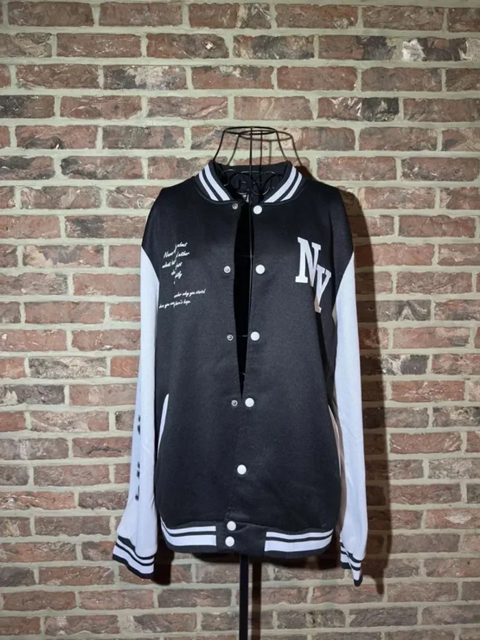 Blouson Varsity noire et blanche New York Taille L / 40 - photo numéro 5