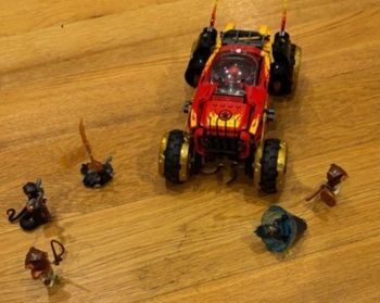 Lego ninjago voiture 70675