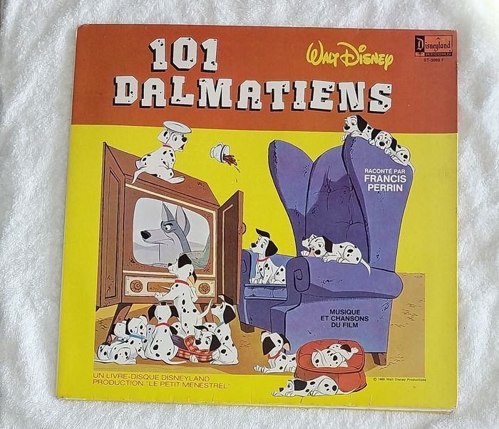 33 T livre disque Disneyland les 101 Dalmatiens Walt Disney + musiques et chansons du film