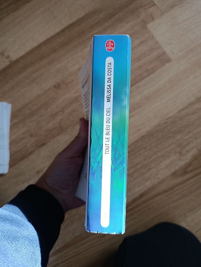 Livre tout le bleu du ciel de Mélissa da Costa - photo numéro 3
