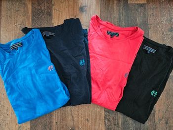 Lot 4 t-shirts homme Félix Hardy M
