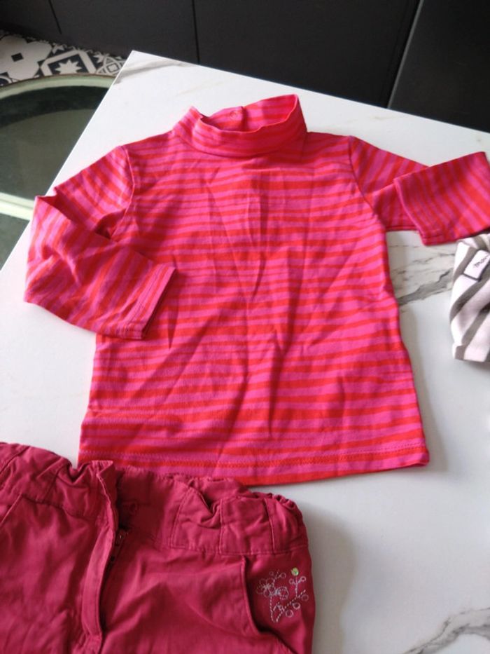 Lot pantalon t shirt bébé fille 12 mois - photo numéro 4