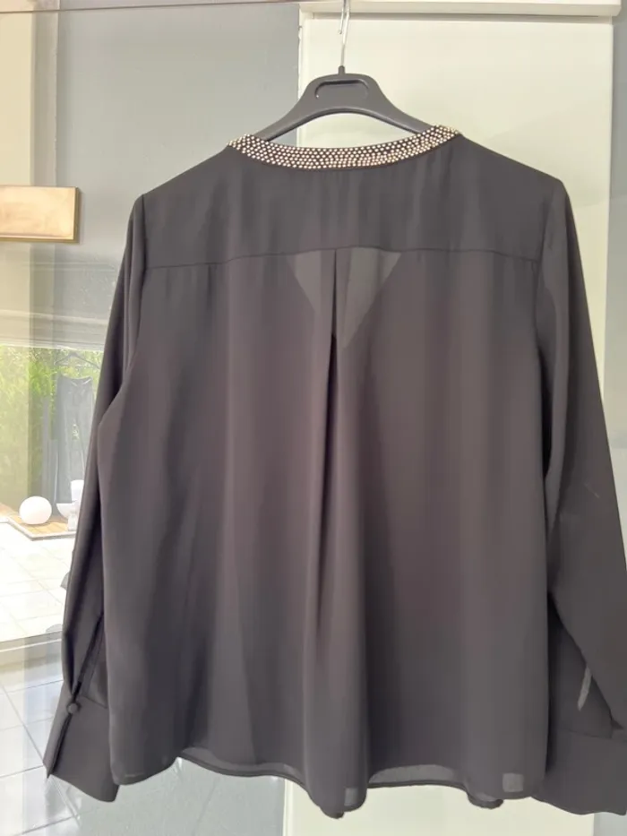 Élégante blouse - photo numéro 3