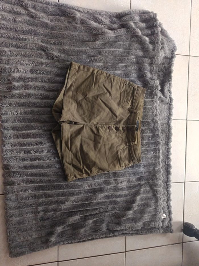 Short kaki Kiabi taille 36