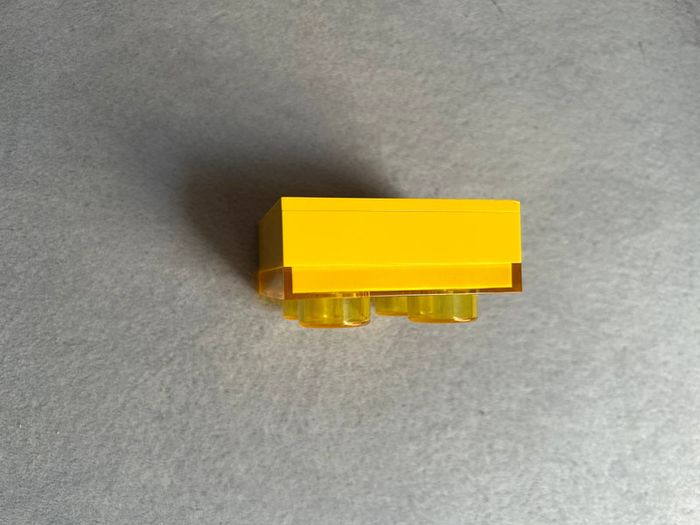 Lampe murale ou à poser jaune Marque Lego en forme de brique 2X2 en 3D - photo numéro 5