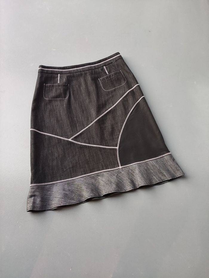 Jupe mi-longue noire