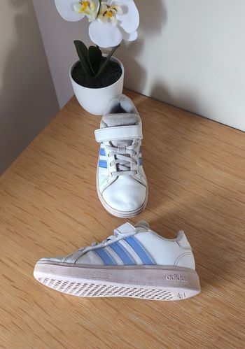 🌸 Baskets à scratchs - Adidas - P29 🌸