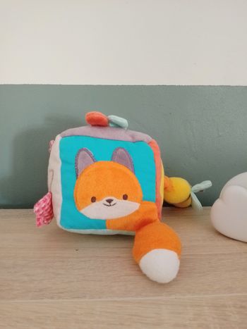 Cube activités tissu renard