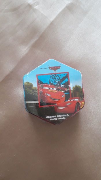 Serviette magique cars