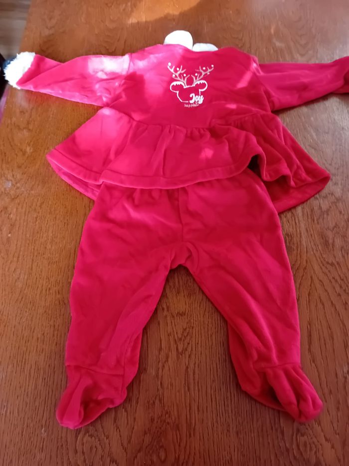 ensemble de Noël rouge