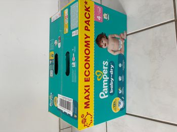 Maxi pack 136 couches Pampers baby dry Taille 3 (6-10 kg)