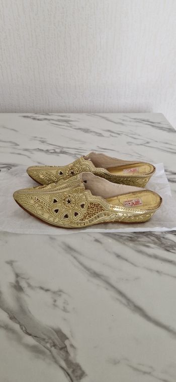 Babouches dorées compensées