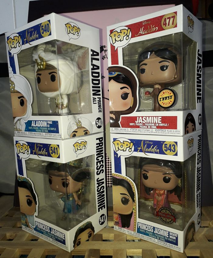 Funko Pop lot de 4 : 3 Princesses Jasmine + 1 Aladdin Disney 477 540 541 543 - photo numéro 2