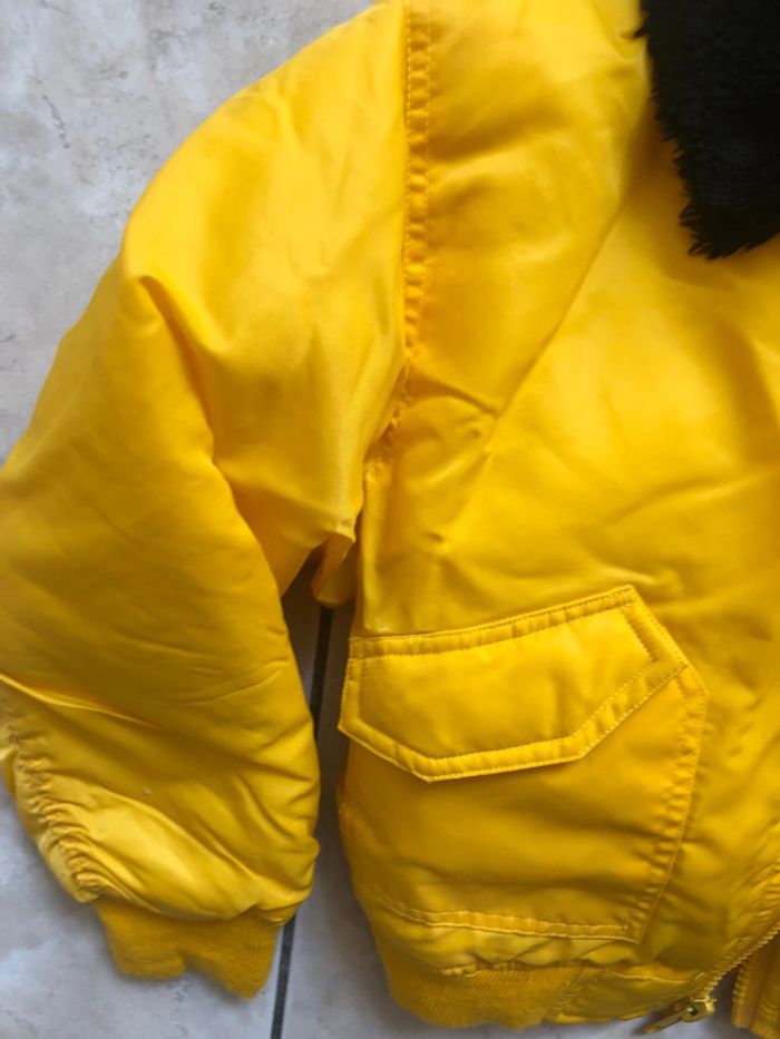 Blouson jaune - photo numéro 3