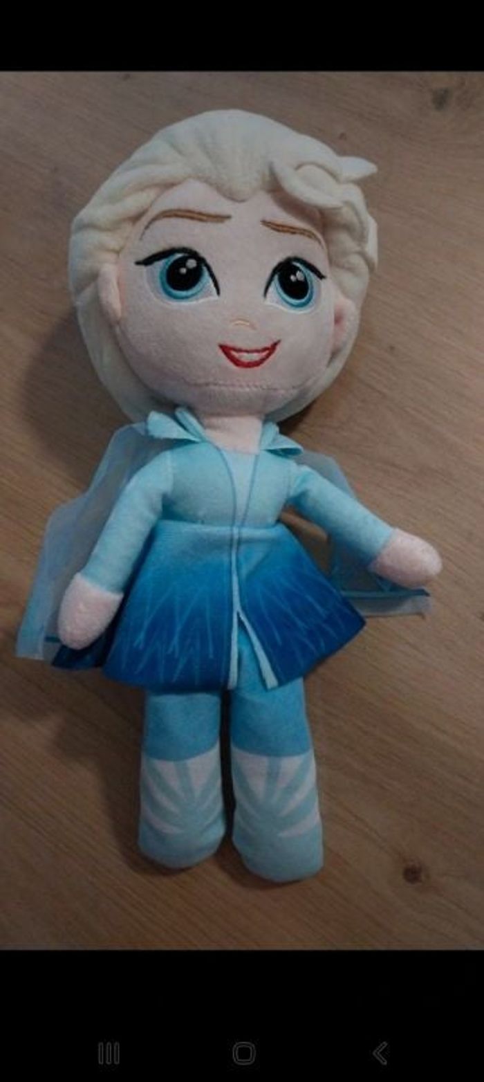 Poupée Elsa la reine des neiges Disney