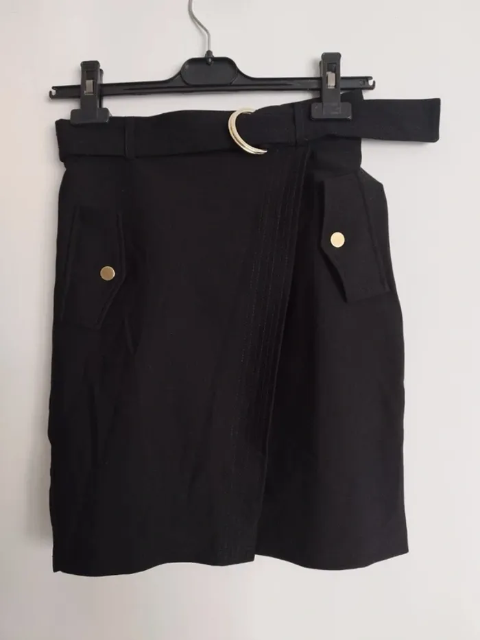 Jupe portefeuille avec ceinture