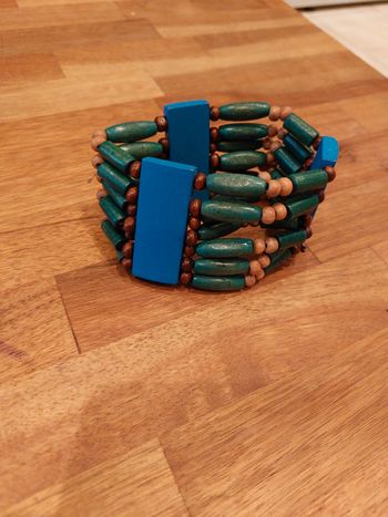 Bracelet en bois