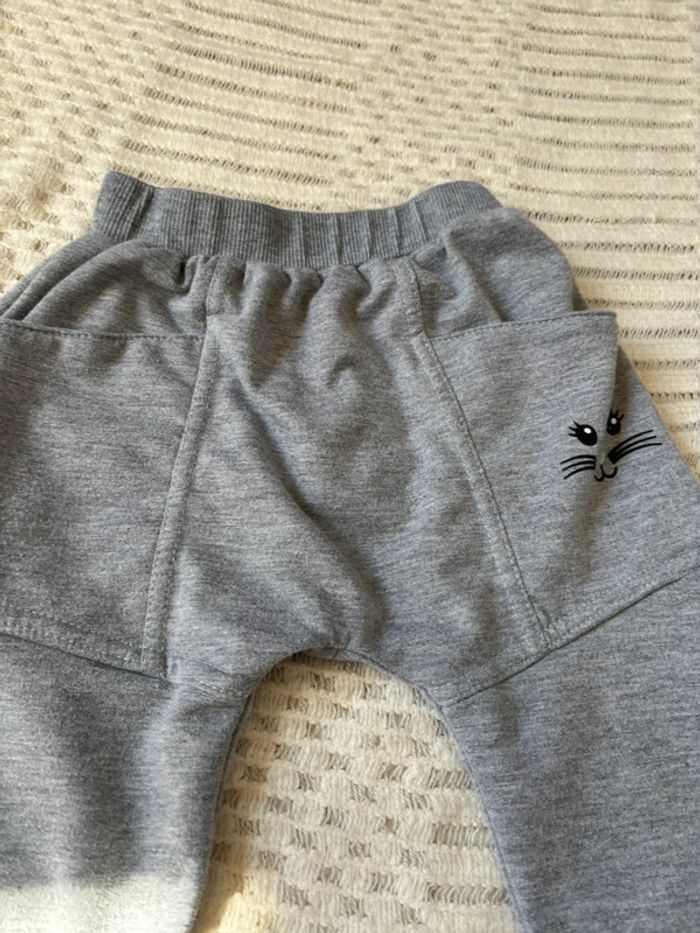 Pantalon de survêtement fille 23 mois - photo numéro 3