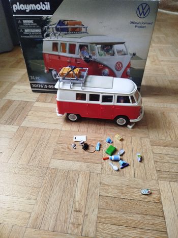Playmobil Volkswagen 70176 Volkswagen T1 Combi, Le Mythique Camping-Car Volkswagen, Dès 5 Ans