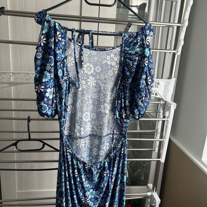 Robe longue bleu détail fleurs Taille 38 - photo numéro 3